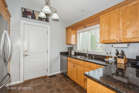 1245 Old Mill Ln, Algonquin, IL 60102 photo 4