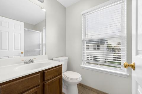 28809 Bakers Dr, Lakemoor, IL 60051 photo 9