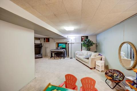 414 E Schiller St, Elmhurst, IL 60126 photo 29