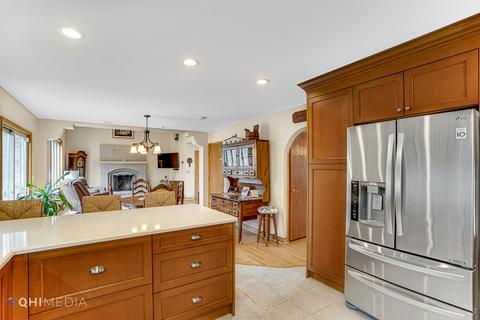 2335 E Church St, Des Plaines, IL 60016 photo 16