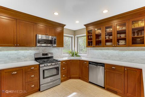 2335 E Church St, Des Plaines, IL 60016 photo 14