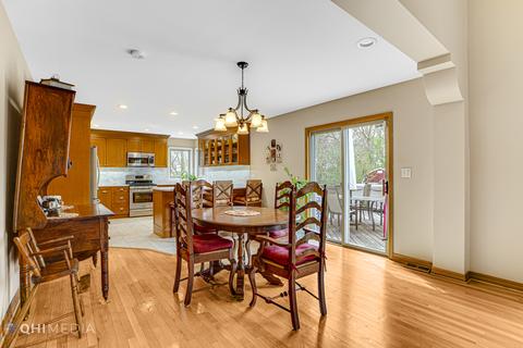 2335 E Church St, Des Plaines, IL 60016 photo 11