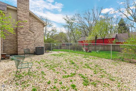 2335 E Church St, Des Plaines, IL 60016 photo 40