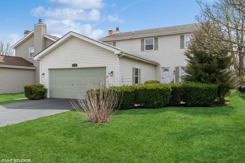 1124 Needham Rd, Naperville, IL 60563