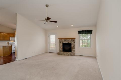 1810 Chuck Murray Dr, Normal, IL 61761 photo 4