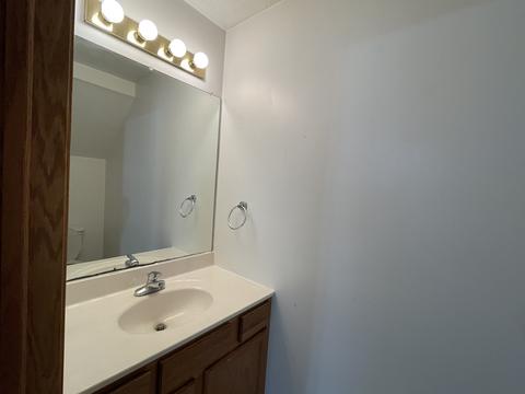 94 E Poplar St, Normal, IL 61761 photo 6