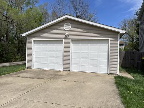 94 E Poplar St, Normal, IL 61761 photo 15