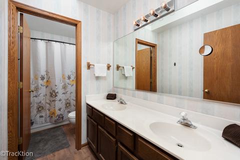 751 Red Oak Dr, Bartlett, IL 60103 photo 20