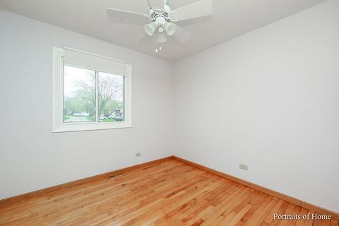 141 Plainview Dr, Bolingbrook, IL 60440 photo 12