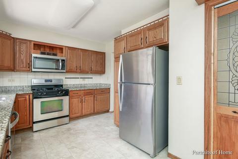 141 Plainview Dr, Bolingbrook, IL 60440 photo 6
