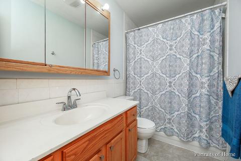 141 Plainview Dr, Bolingbrook, IL 60440 photo 13