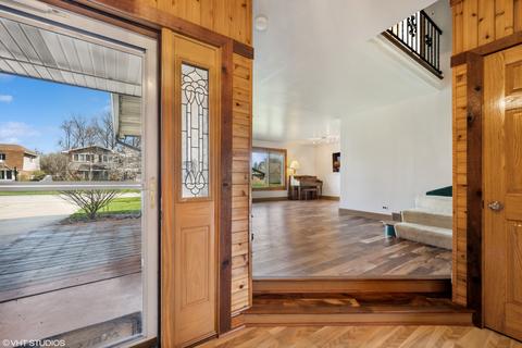 4507 Gettysburg Dr, Rolling Meadows, IL 60008 photo 2