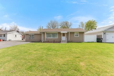 7707 W 79th Pl, Bridgeview, IL 60455 photo 1