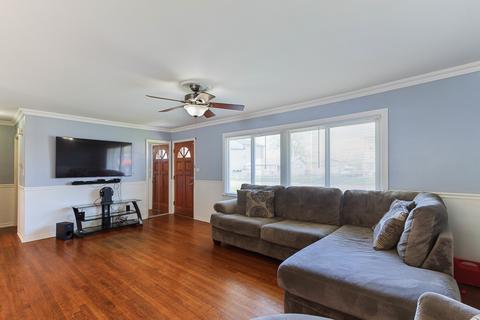 7707 W 79th Pl, Bridgeview, IL 60455 photo 4