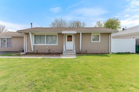 7707 W 79th Pl, Bridgeview, IL 60455 photo 2