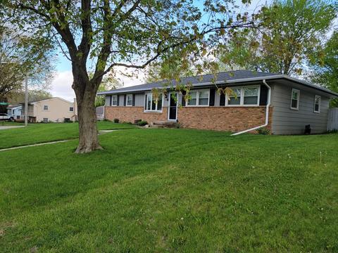 1800 Truman Dr, Normal, IL 61761 photo 2