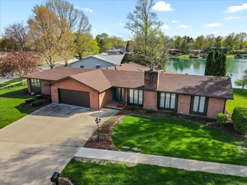 5 Moraine Ct, Champaign, IL 61822