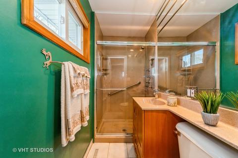 203 W Norman Ln, Wheeling, IL 60090 photo 11