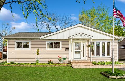 203 W Norman Ln, Wheeling, IL 60090