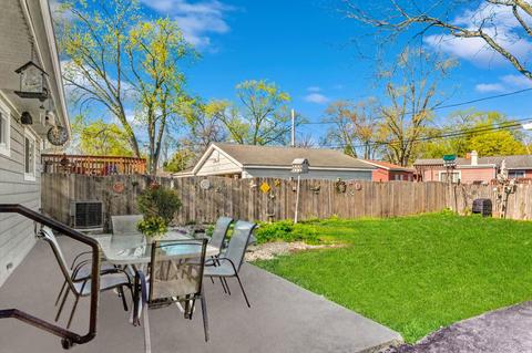 203 W Norman Ln, Wheeling, IL 60090 photo 12
