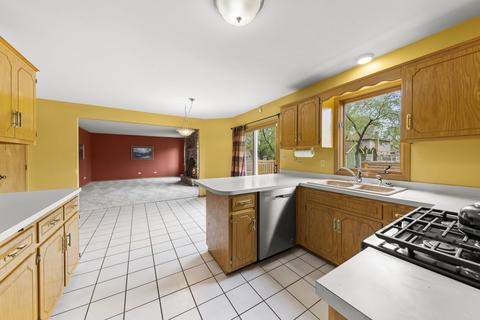 4904 144th Pl, Midlothian, IL 60445 photo 8