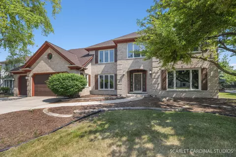 2215 Sable Oaks Dr, Naperville, IL 60564