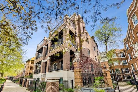 735 W Brompton Ave #2W, Chicago, IL 60657 photo 2