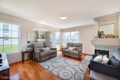 1301 Branden Ln, Bartlett, IL 60103 photo 11