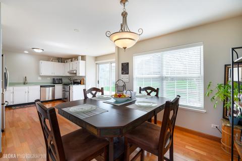 1301 Branden Ln, Bartlett, IL 60103 photo 7