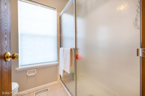 1301 Branden Ln, Bartlett, IL 60103 photo 23