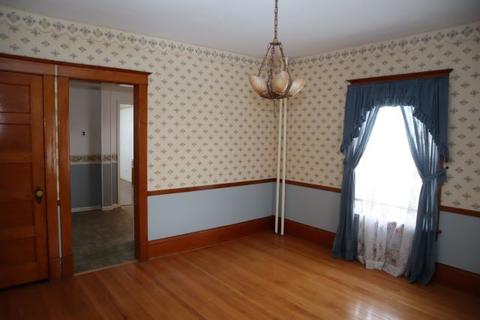 808 E 3rd St, Sterling, IL 61081 photo 5