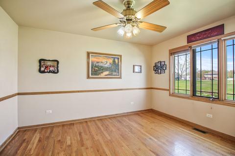 281 Maple St, Beecher, IL 60401 photo 7