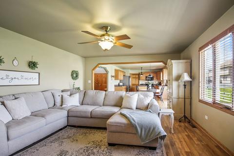 281 Maple St, Beecher, IL 60401 photo 12