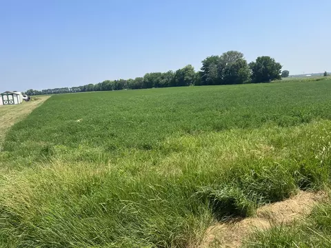 1730 E Dupont Rd, Morris, IL 60450