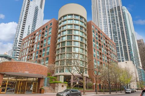 480 N Mcclurg Ct #1002, Chicago, IL 60611