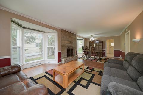 114 N Main St, Algonquin, IL 60102 photo 5