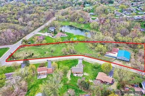 1515 Sudeenew Dr, Johnsburg, IL 60051 photo 1