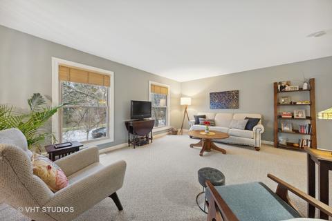 1901 Killdeer Dr, Naperville, IL 60565 photo 2