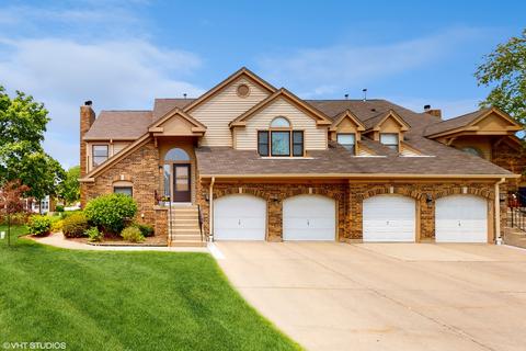 343 Satinwood Ct S, Buffalo Grove, IL 60089