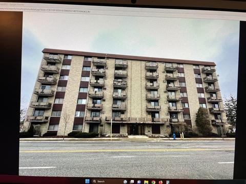850 Des Plaines Ave #602, Forest Park, IL 60130