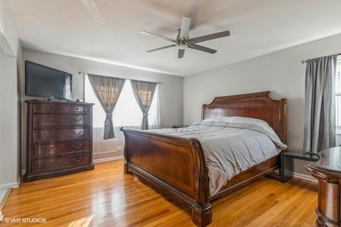 339 Bennett Ln, Des Plaines, IL 60016 photo 9