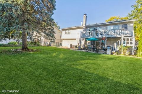 339 Bennett Ln, Des Plaines, IL 60016 photo 21