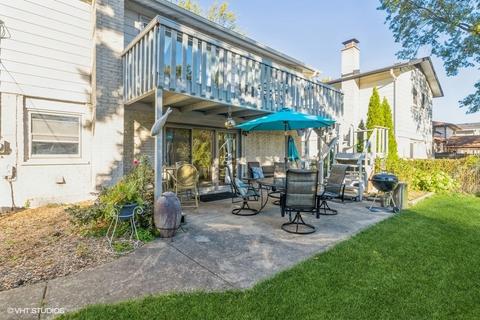 339 Bennett Ln, Des Plaines, IL 60016 photo 20