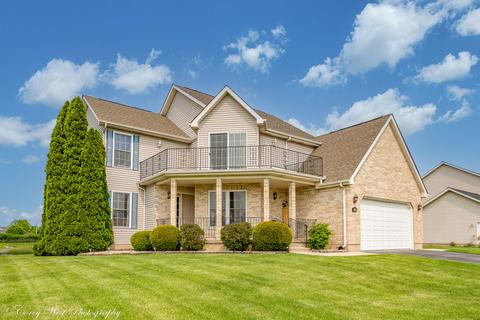 1315 Arneita St, Sycamore, IL 60178