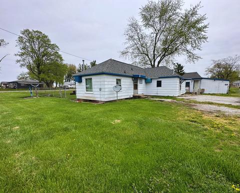 101 E Hancock St, Longview, IL 61852 photo 1