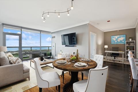 100 E 14th St #2803, Chicago, IL 60605 photo 4