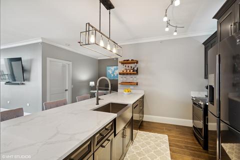 100 E 14th St #2803, Chicago, IL 60605 photo 9