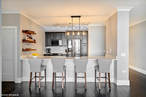100 E 14th St #2803, Chicago, IL 60605 photo 7