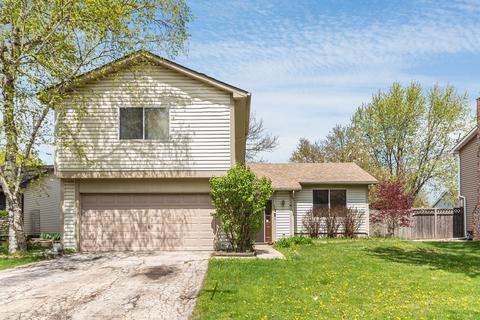 112 Thackeray Dr, Bolingbrook, IL 60440 photo 2