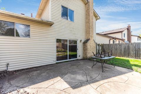112 Thackeray Dr, Bolingbrook, IL 60440 photo 22